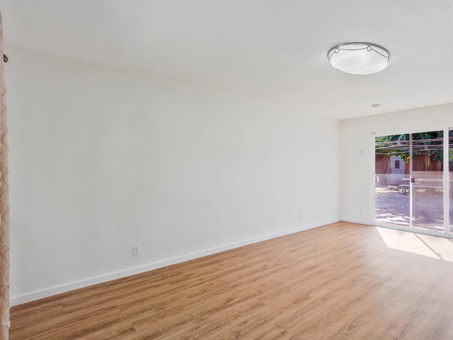 Detail Gallery Image 17 of 33 For 726 Milestone Dr, Lathrop,  CA 95330 - 3 Beds | 2 Baths