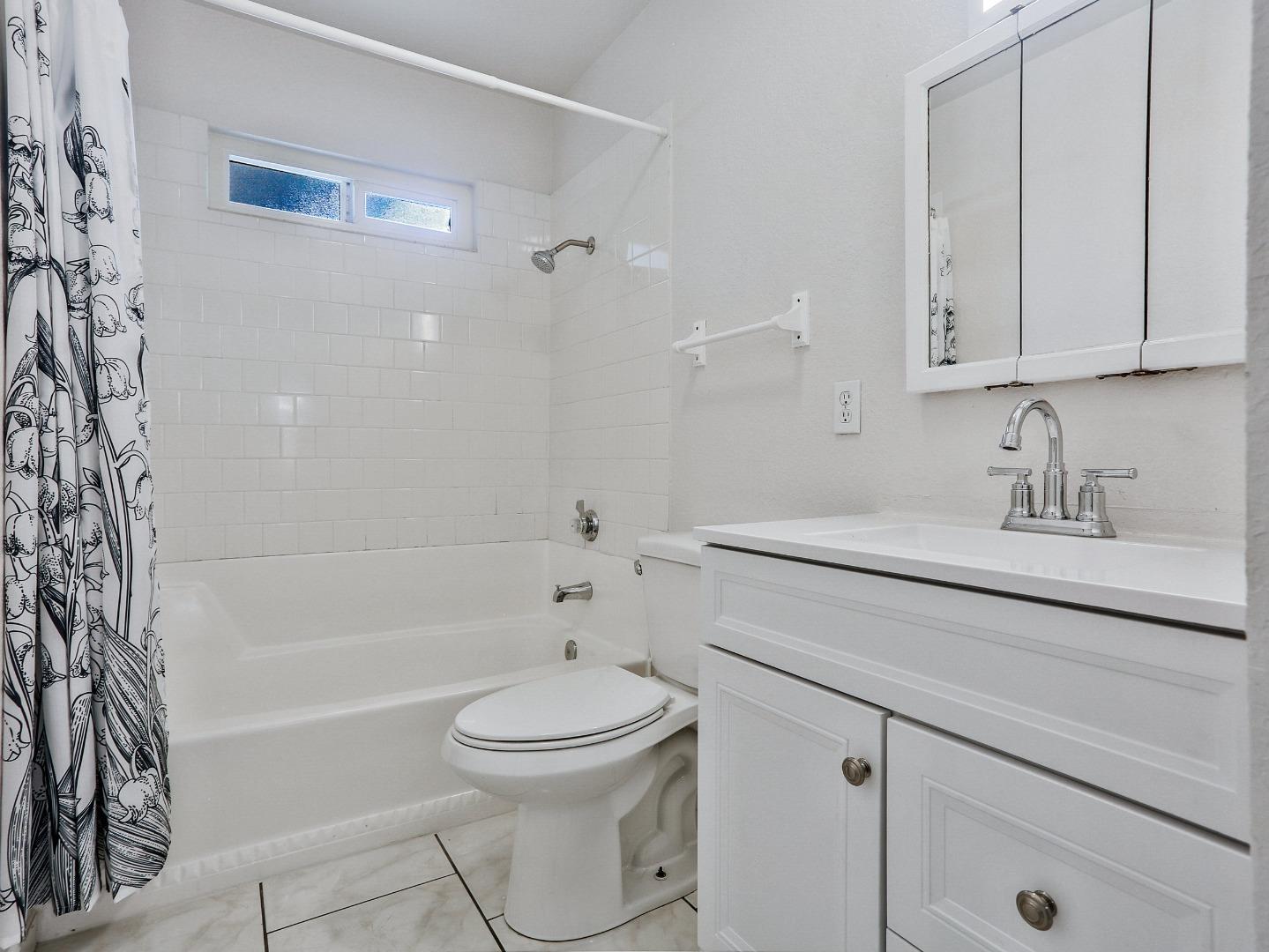 Detail Gallery Image 26 of 33 For 726 Milestone Dr, Lathrop,  CA 95330 - 3 Beds | 2 Baths
