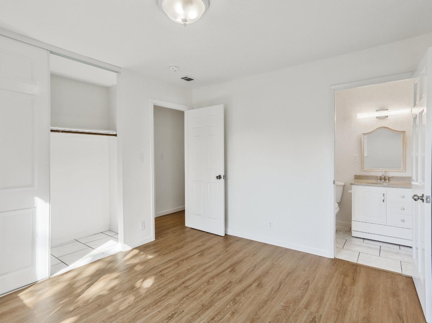 Detail Gallery Image 28 of 33 For 726 Milestone Dr, Lathrop,  CA 95330 - 3 Beds | 2 Baths