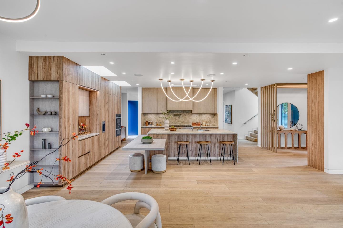 Detail Gallery Image 10 of 43 For 545 Georgia Ave, Palo Alto,  CA 94306 - 5 Beds | 5/1 Baths