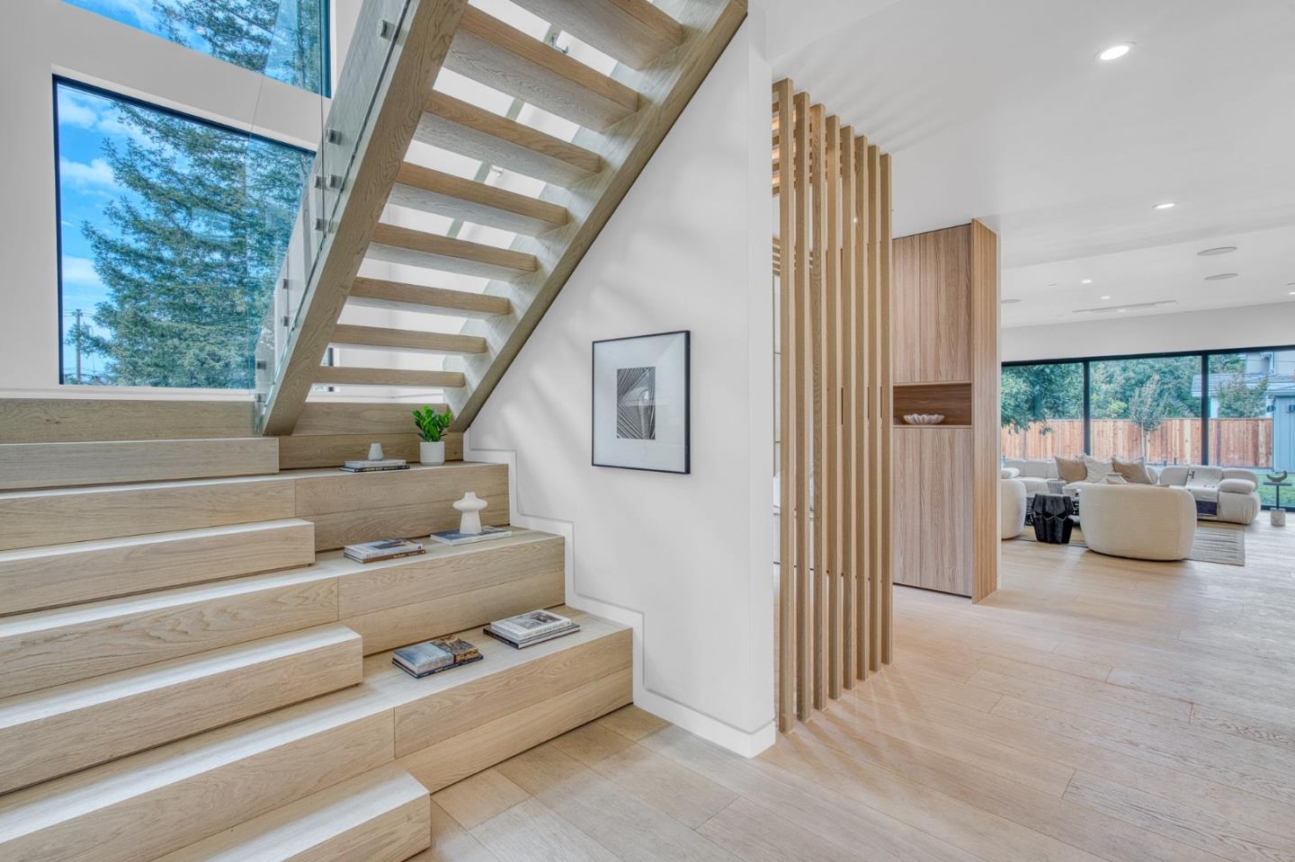 Detail Gallery Image 12 of 43 For 545 Georgia Ave, Palo Alto,  CA 94306 - 5 Beds | 5/1 Baths