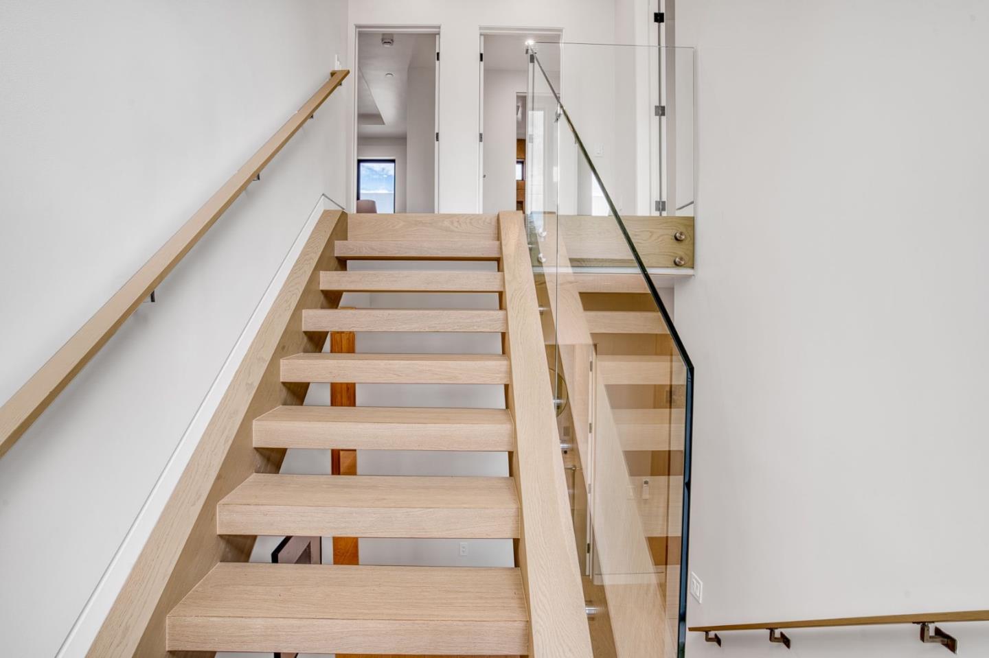 Detail Gallery Image 13 of 43 For 545 Georgia Ave, Palo Alto,  CA 94306 - 5 Beds | 5/1 Baths