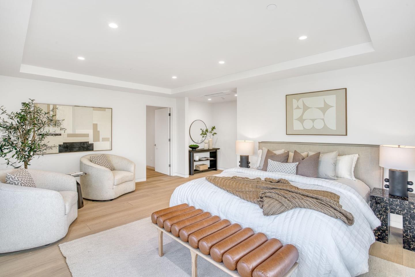 Detail Gallery Image 14 of 43 For 545 Georgia Ave, Palo Alto,  CA 94306 - 5 Beds | 5/1 Baths