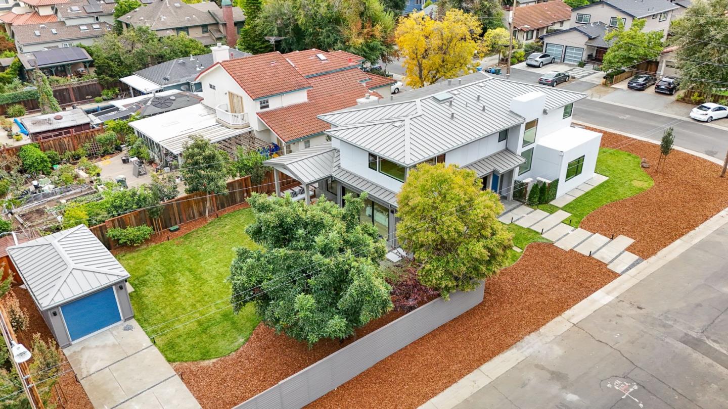 Detail Gallery Image 3 of 43 For 545 Georgia Ave, Palo Alto,  CA 94306 - 5 Beds | 5/1 Baths