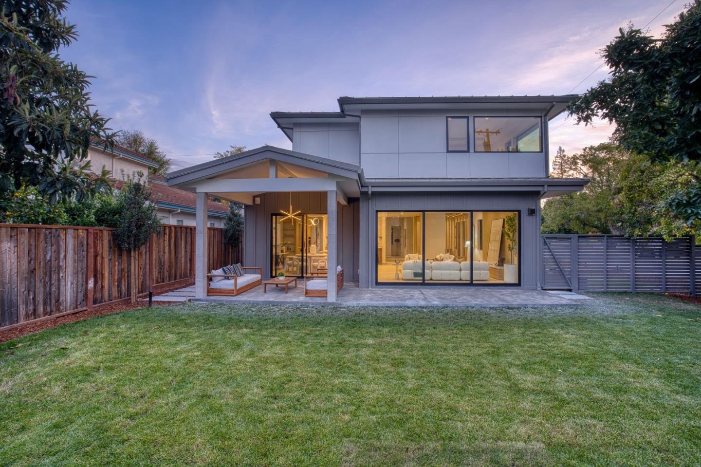 Detail Gallery Image 37 of 43 For 545 Georgia Ave, Palo Alto,  CA 94306 - 5 Beds | 5/1 Baths