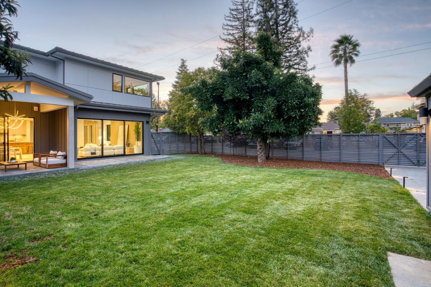 Detail Gallery Image 38 of 43 For 545 Georgia Ave, Palo Alto,  CA 94306 - 5 Beds | 5/1 Baths