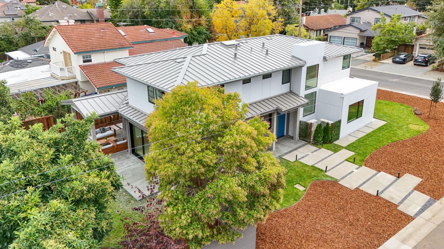 Detail Gallery Image 4 of 43 For 545 Georgia Ave, Palo Alto,  CA 94306 - 5 Beds | 5/1 Baths