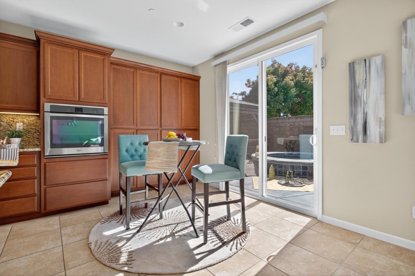 Detail Gallery Image 13 of 54 For 790 Monte Oro Ct, Manteca,  CA 95337 - 4 Beds | 4 Baths