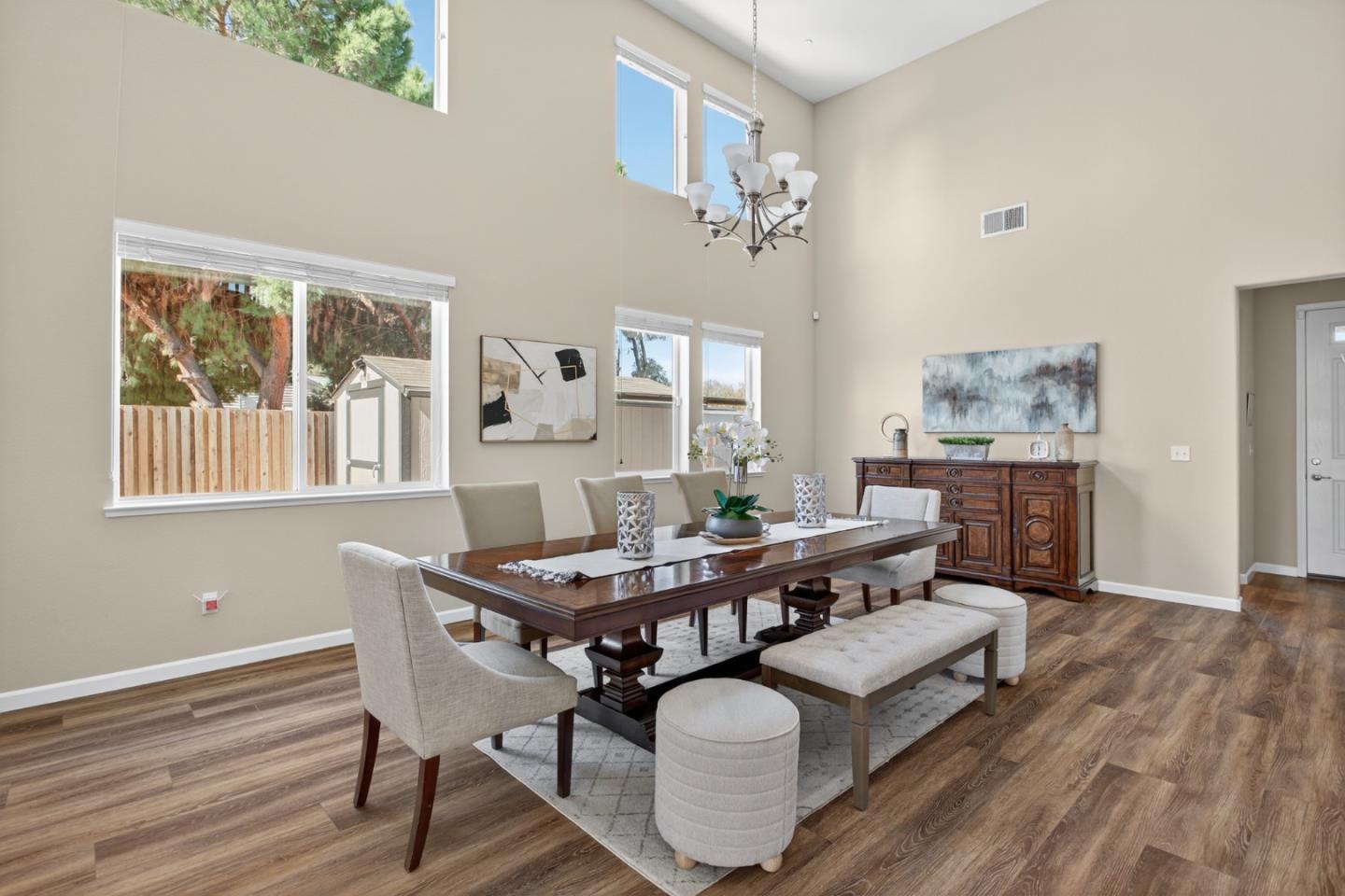 Detail Gallery Image 9 of 54 For 790 Monte Oro Ct, Manteca,  CA 95337 - 4 Beds | 4 Baths