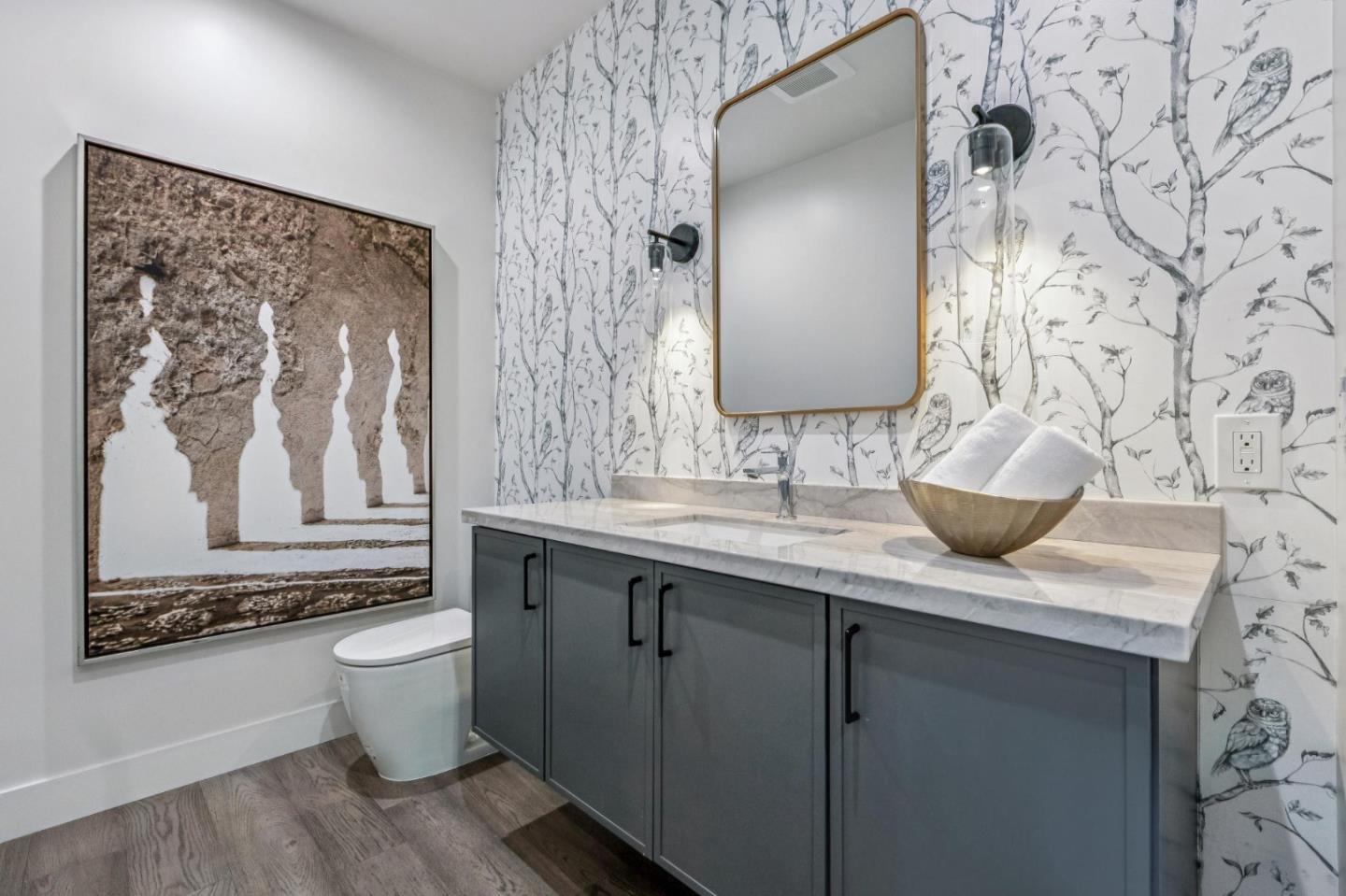 Detail Gallery Image 19 of 51 For 587 Creekside Ct, Half Moon Bay,  CA 94019 - 4 Beds | 3/1 Baths