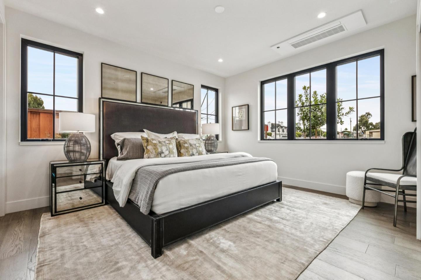 Detail Gallery Image 20 of 51 For 587 Creekside Ct, Half Moon Bay,  CA 94019 - 4 Beds | 3/1 Baths