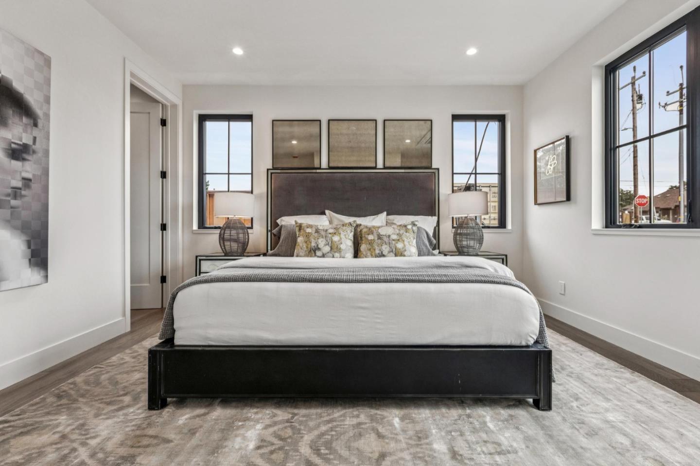 Detail Gallery Image 22 of 51 For 587 Creekside Ct, Half Moon Bay,  CA 94019 - 4 Beds | 3/1 Baths