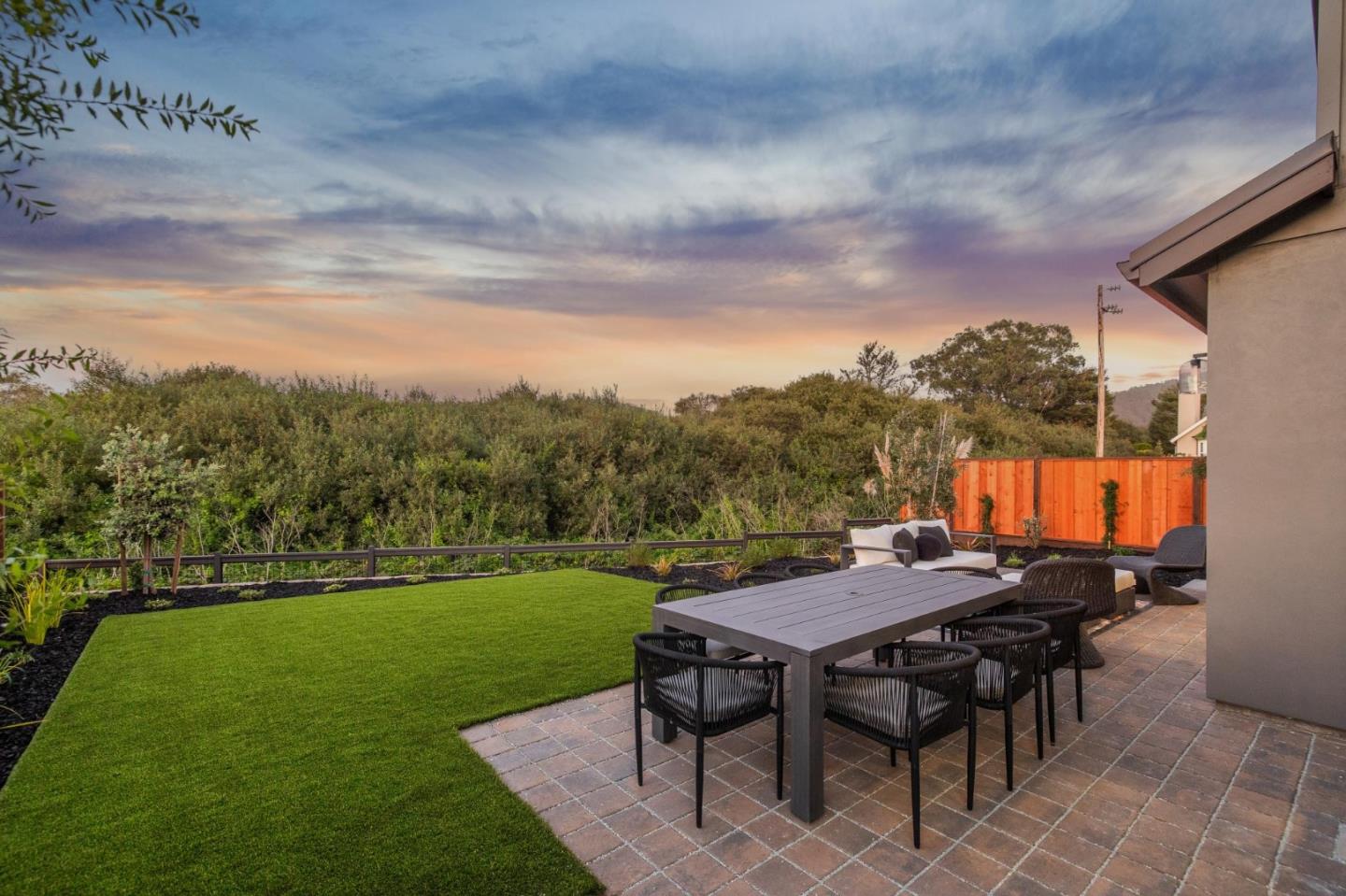 Detail Gallery Image 45 of 51 For 587 Creekside Ct, Half Moon Bay,  CA 94019 - 4 Beds | 3/1 Baths