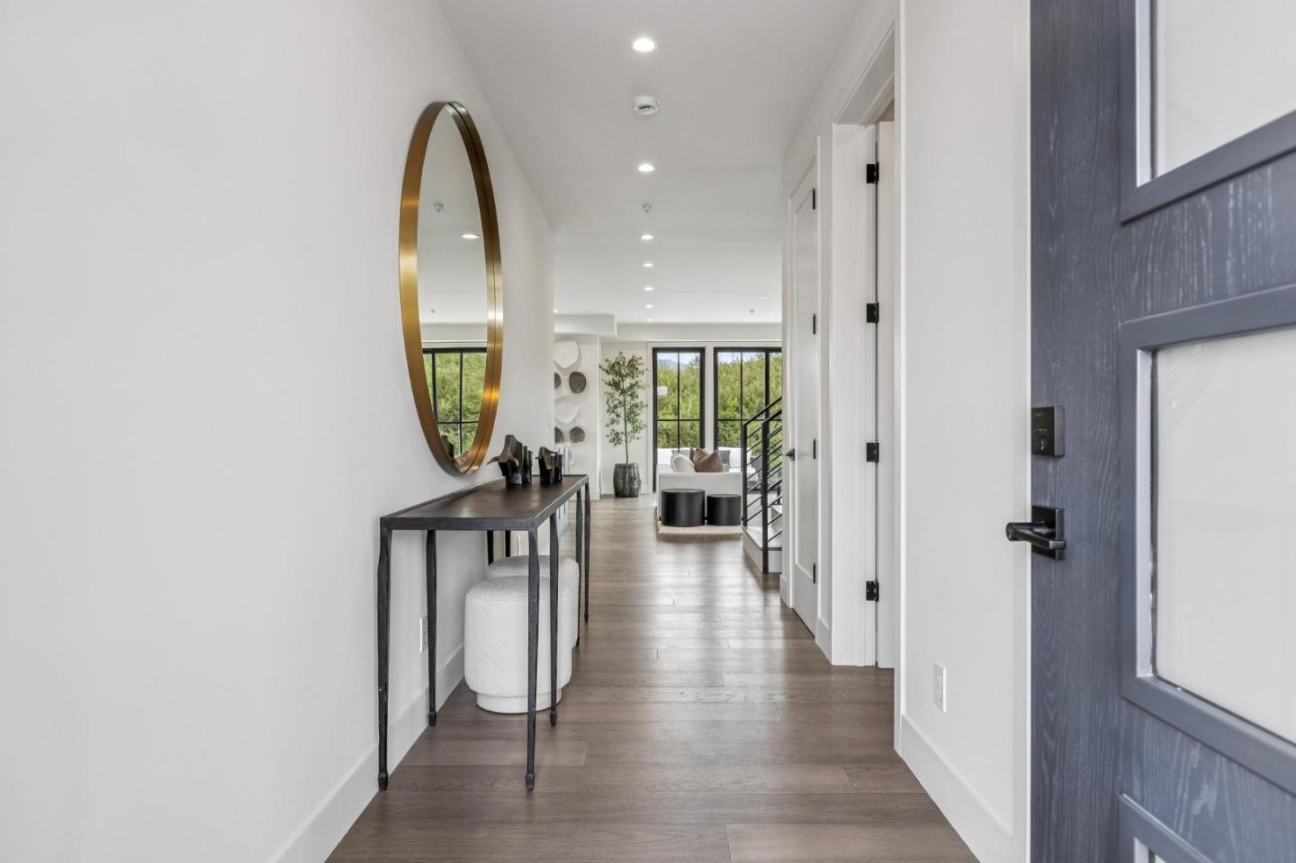 Detail Gallery Image 5 of 51 For 587 Creekside Ct, Half Moon Bay,  CA 94019 - 4 Beds | 3/1 Baths