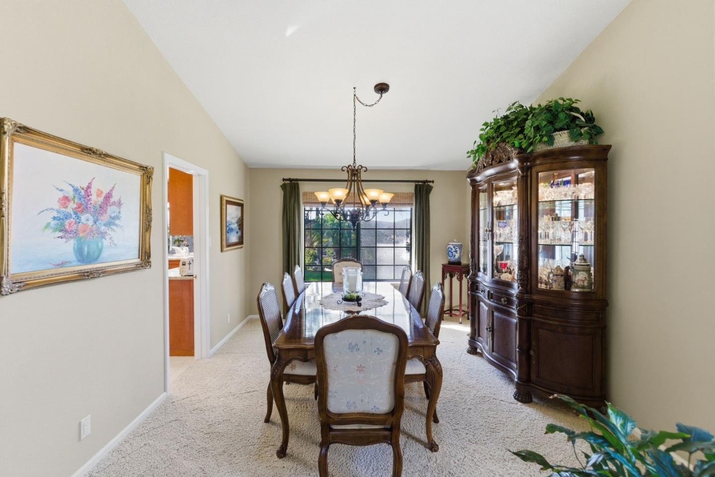 Detail Gallery Image 11 of 49 For 108 Mesa Verde Way, San Carlos,  CA 94070 - 5 Beds | 3 Baths