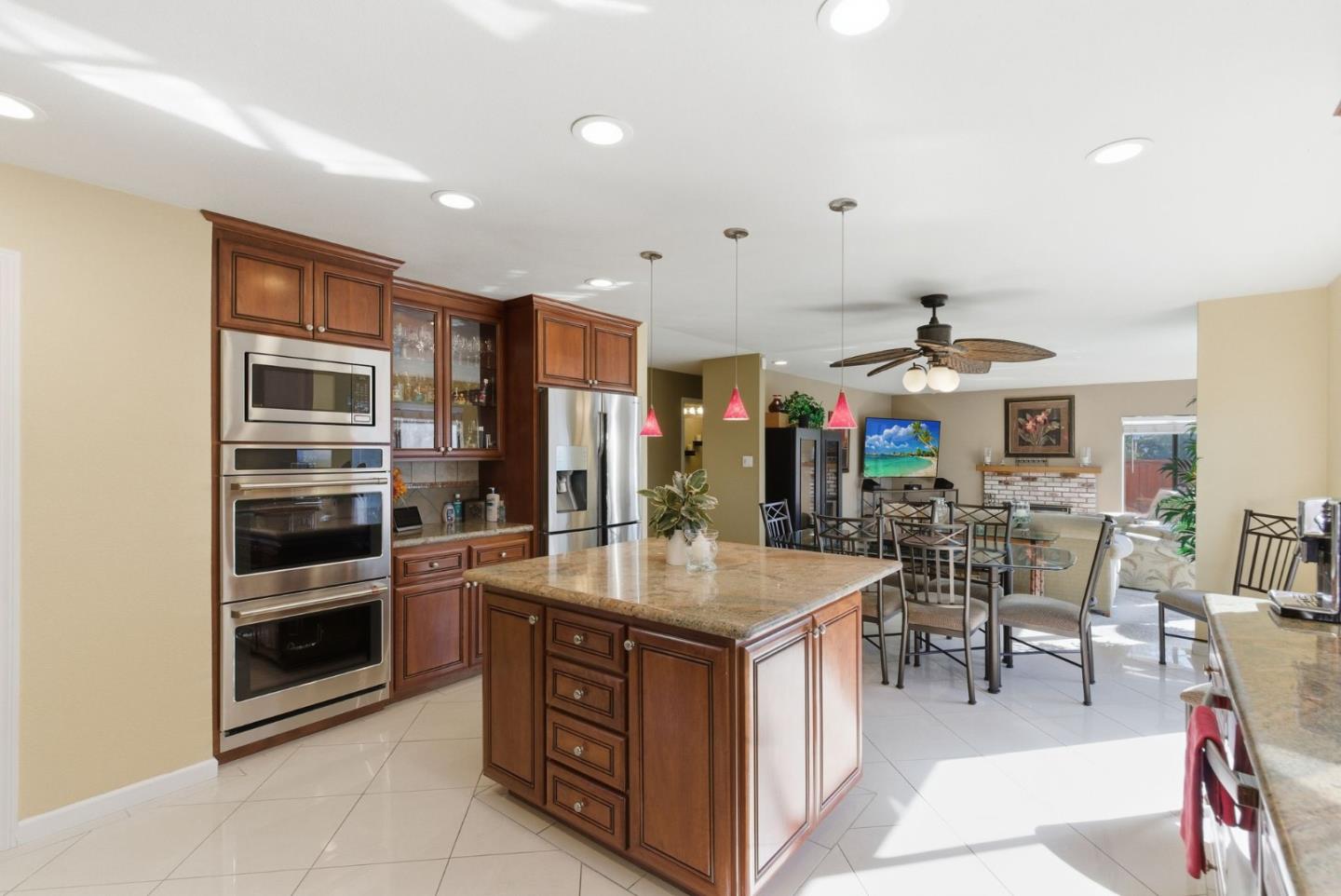 Detail Gallery Image 16 of 49 For 108 Mesa Verde Way, San Carlos,  CA 94070 - 5 Beds | 3 Baths