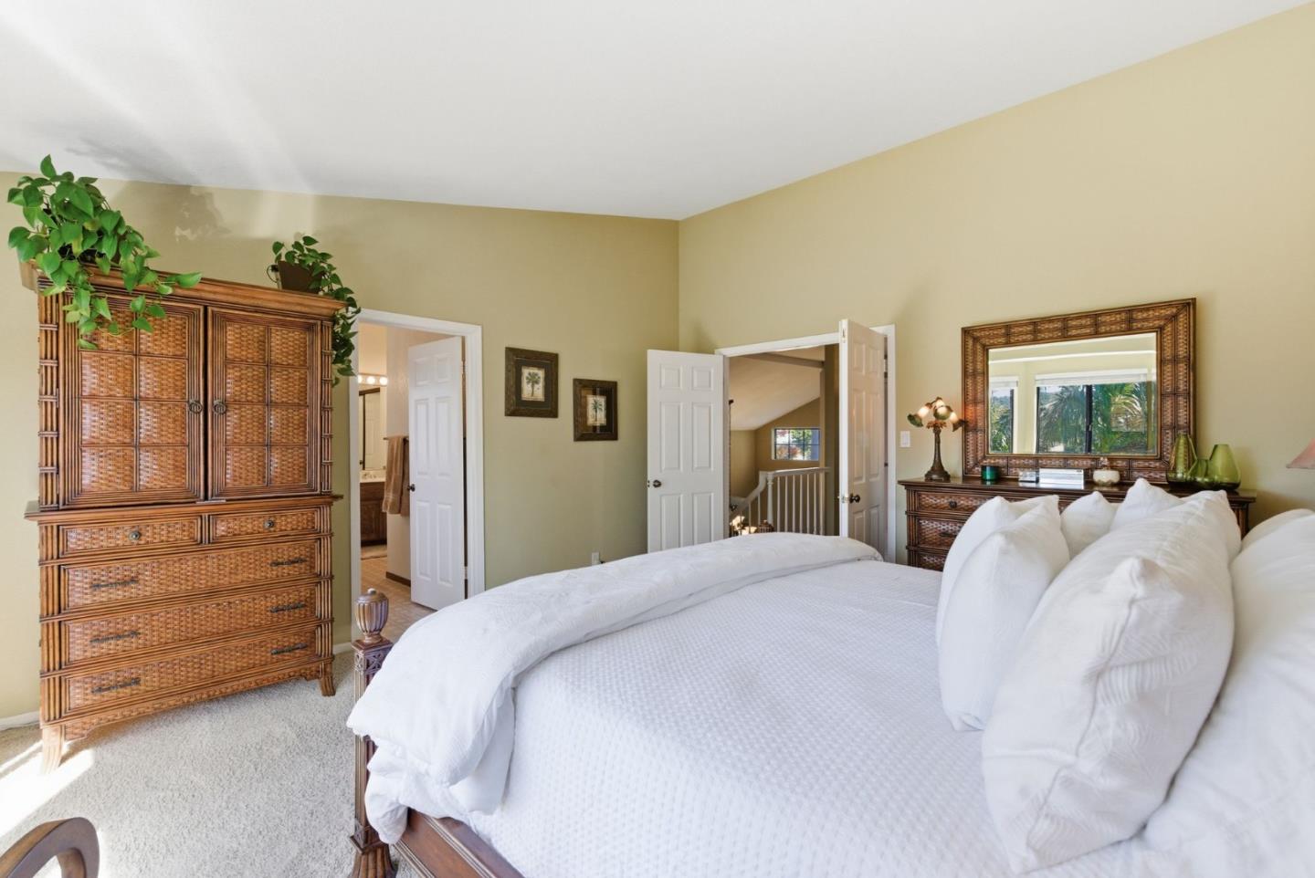 Detail Gallery Image 26 of 49 For 108 Mesa Verde Way, San Carlos,  CA 94070 - 5 Beds | 3 Baths