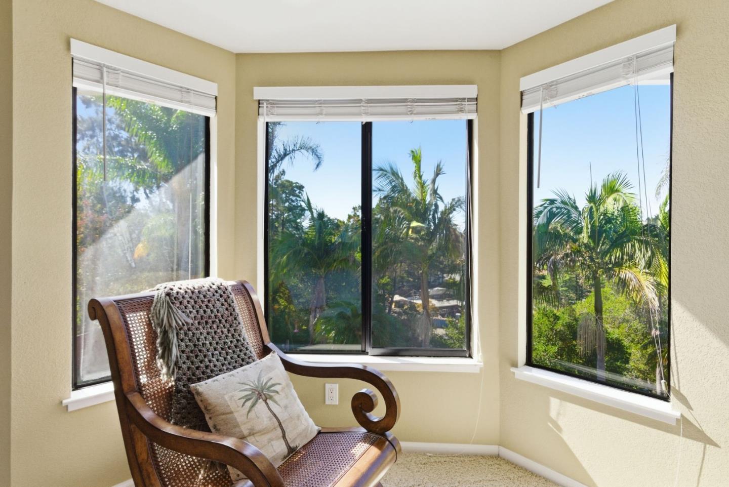 Detail Gallery Image 27 of 49 For 108 Mesa Verde Way, San Carlos,  CA 94070 - 5 Beds | 3 Baths