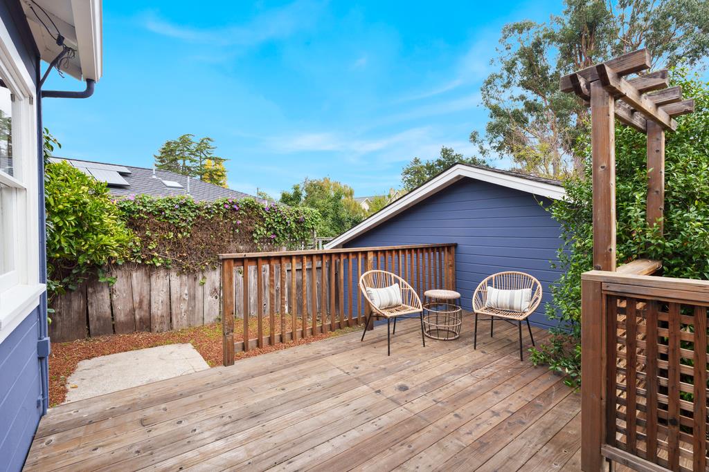 Detail Gallery Image 25 of 32 For 130 Darwin St, Santa Cruz,  CA 95062 - 2 Beds | 1 Baths