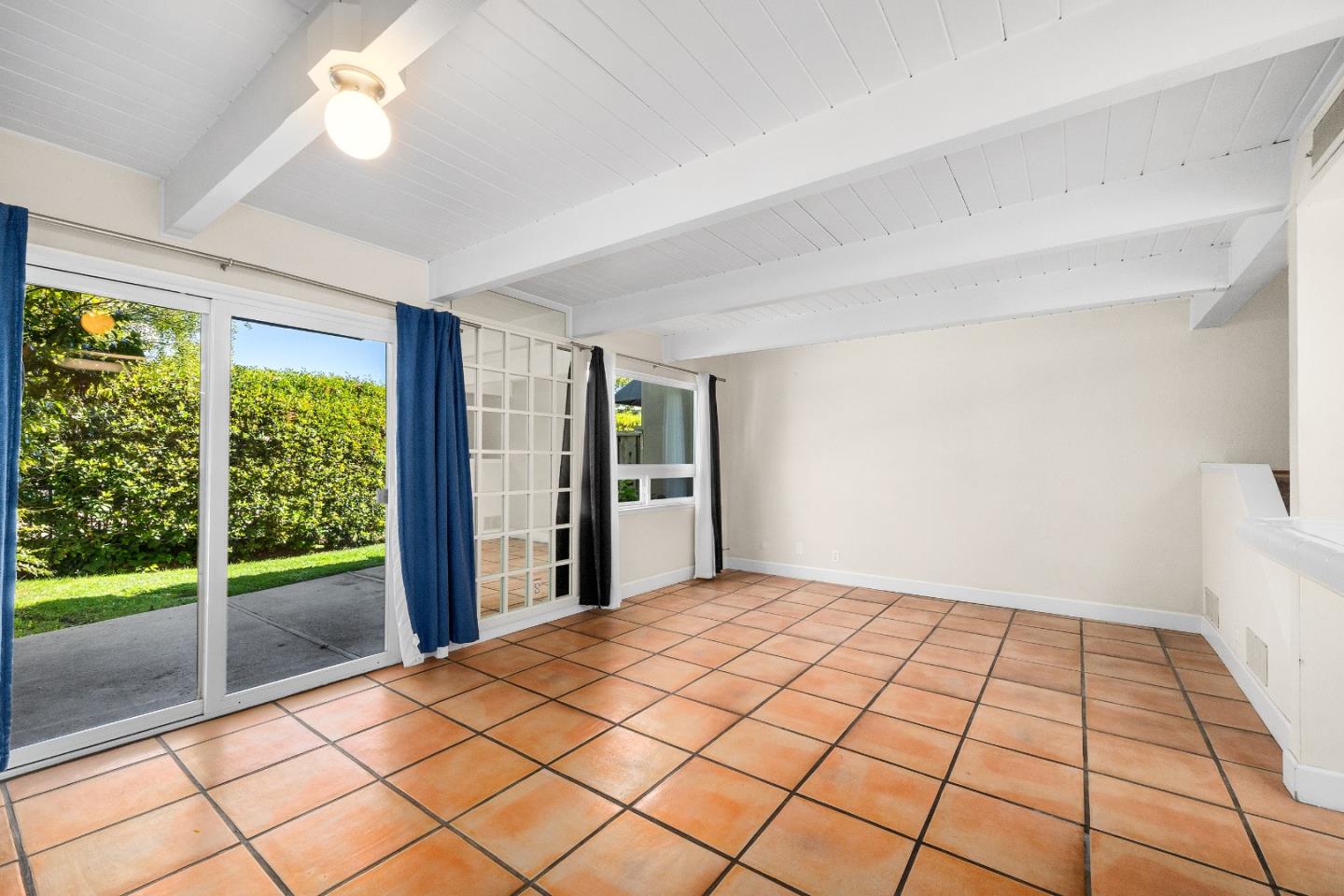 Detail Gallery Image 12 of 28 For 180 Dakota Ave #D,  Santa Cruz,  CA 95060 - 3 Beds | 1/1 Baths