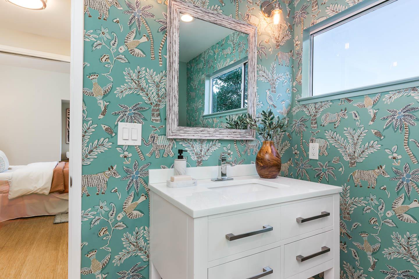 Detail Gallery Image 10 of 17 For 1230 Sharon Park Dr #55,  Menlo Park,  CA 94025 - 2 Beds | 2 Baths