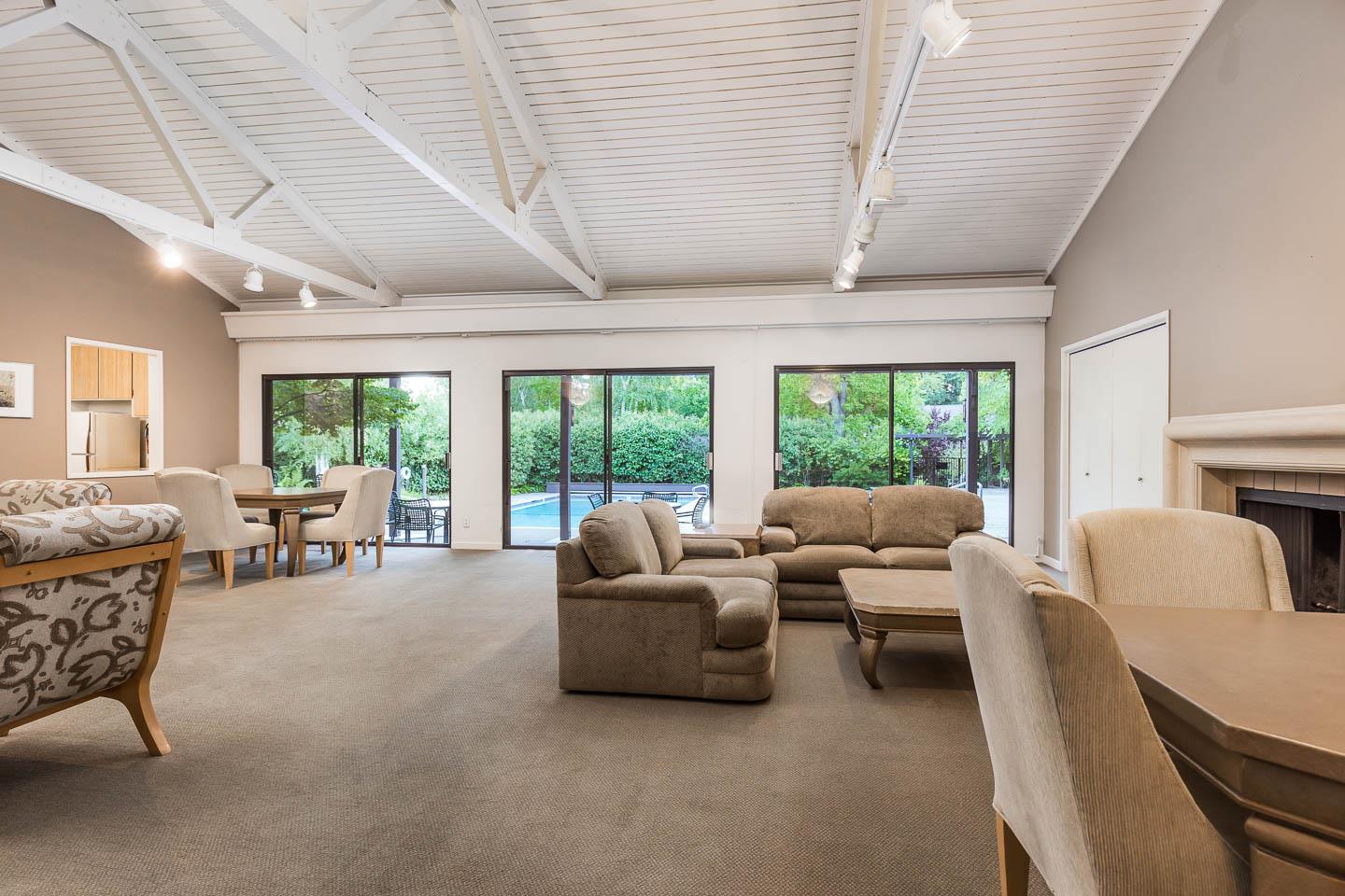 Detail Gallery Image 15 of 17 For 1230 Sharon Park Dr #55,  Menlo Park,  CA 94025 - 2 Beds | 2 Baths