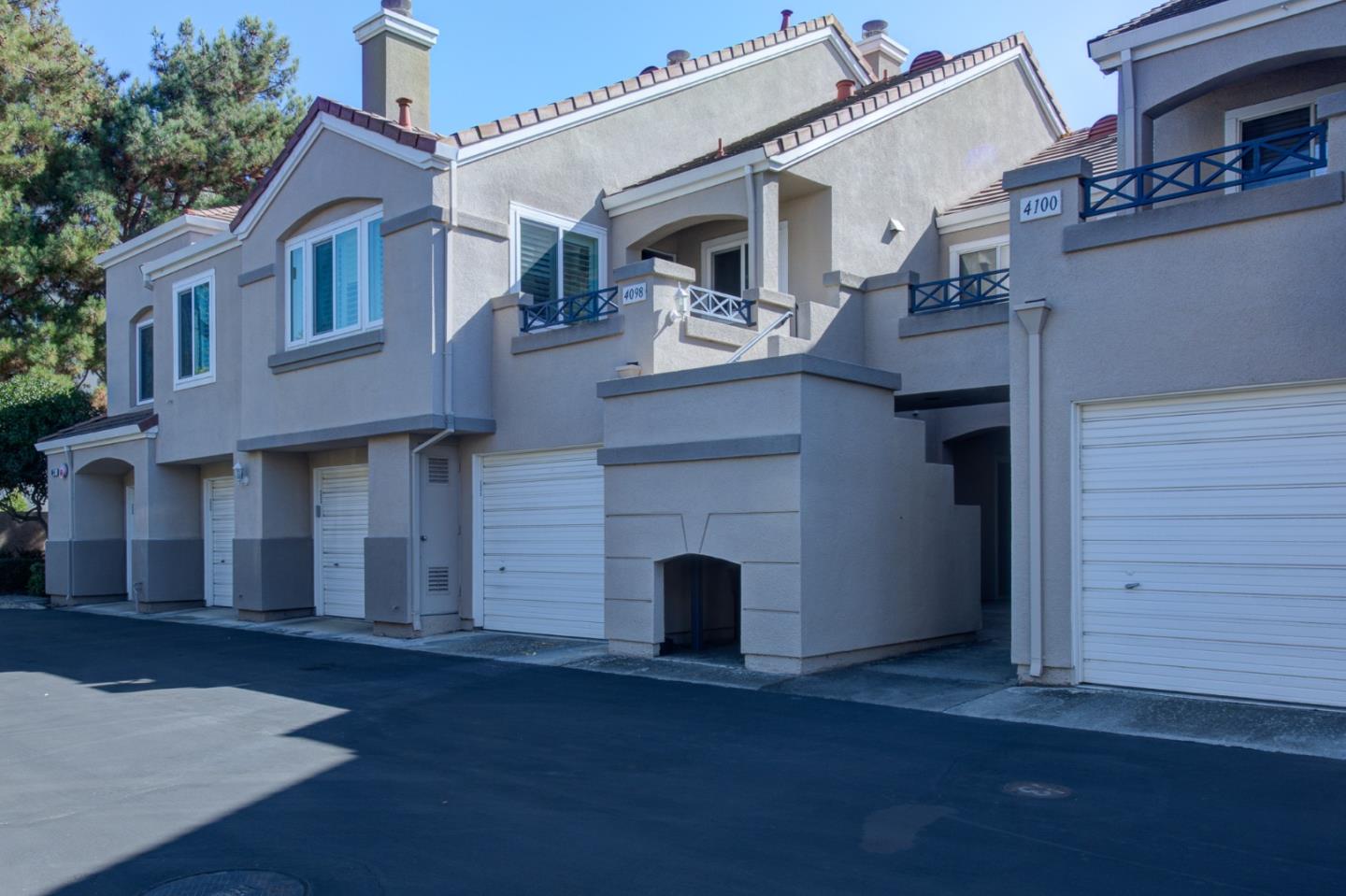 Detail Gallery Image 2 of 18 For 4098 Biscotti Pl, San Jose,  CA 95134 - 2 Beds | 2 Baths