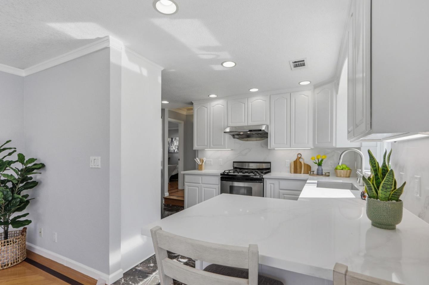 Detail Gallery Image 7 of 27 For 43382 Bryant St, Fremont,  CA 94539 - 3 Beds | 2 Baths