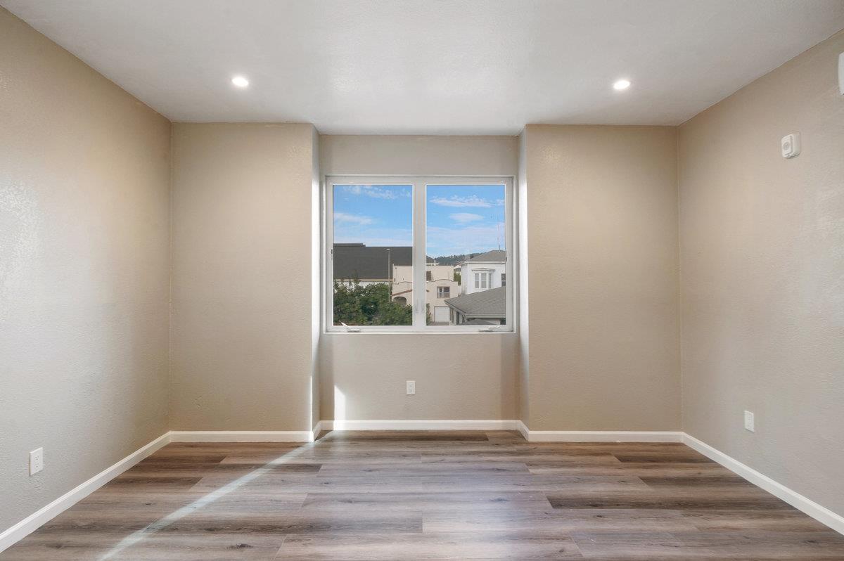 Detail Gallery Image 29 of 50 For 1430 8th Ave, Oakland,  CA 94606 - – Beds | – Baths