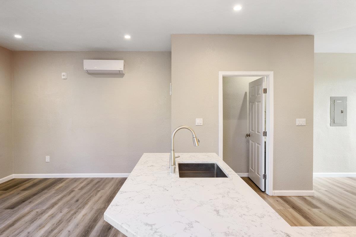 Detail Gallery Image 32 of 50 For 1430 8th Ave, Oakland,  CA 94606 - – Beds | – Baths