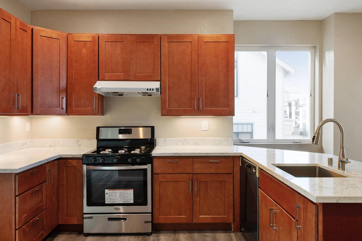 Detail Gallery Image 35 of 50 For 1430 8th Ave, Oakland,  CA 94606 - – Beds | – Baths