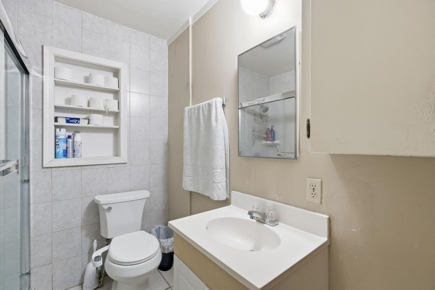 Detail Gallery Image 11 of 18 For 82 Magellan Ave, San Jose,  CA 95116 - 3 Beds | 1 Baths