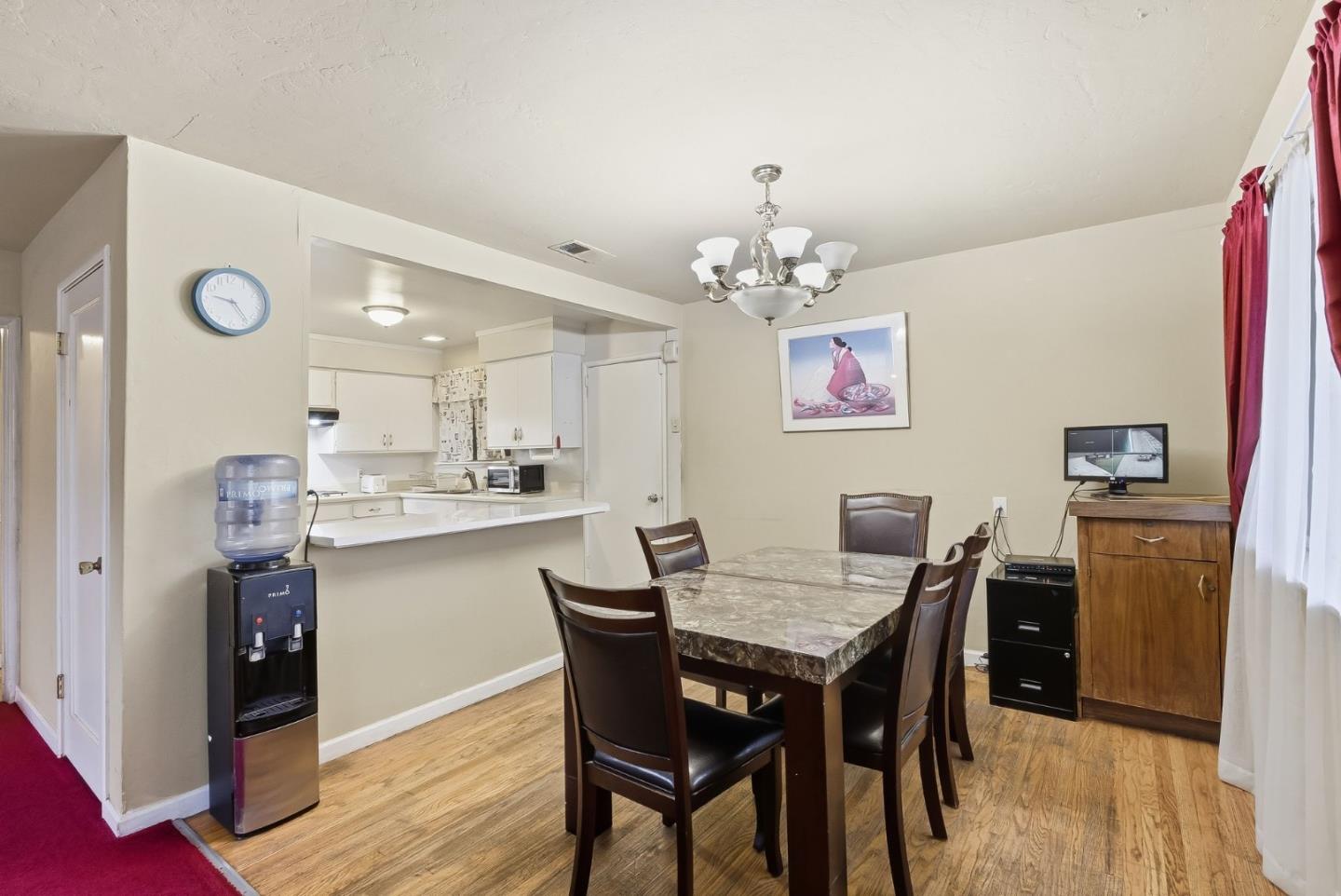 Detail Gallery Image 5 of 18 For 82 Magellan Ave, San Jose,  CA 95116 - 3 Beds | 1 Baths