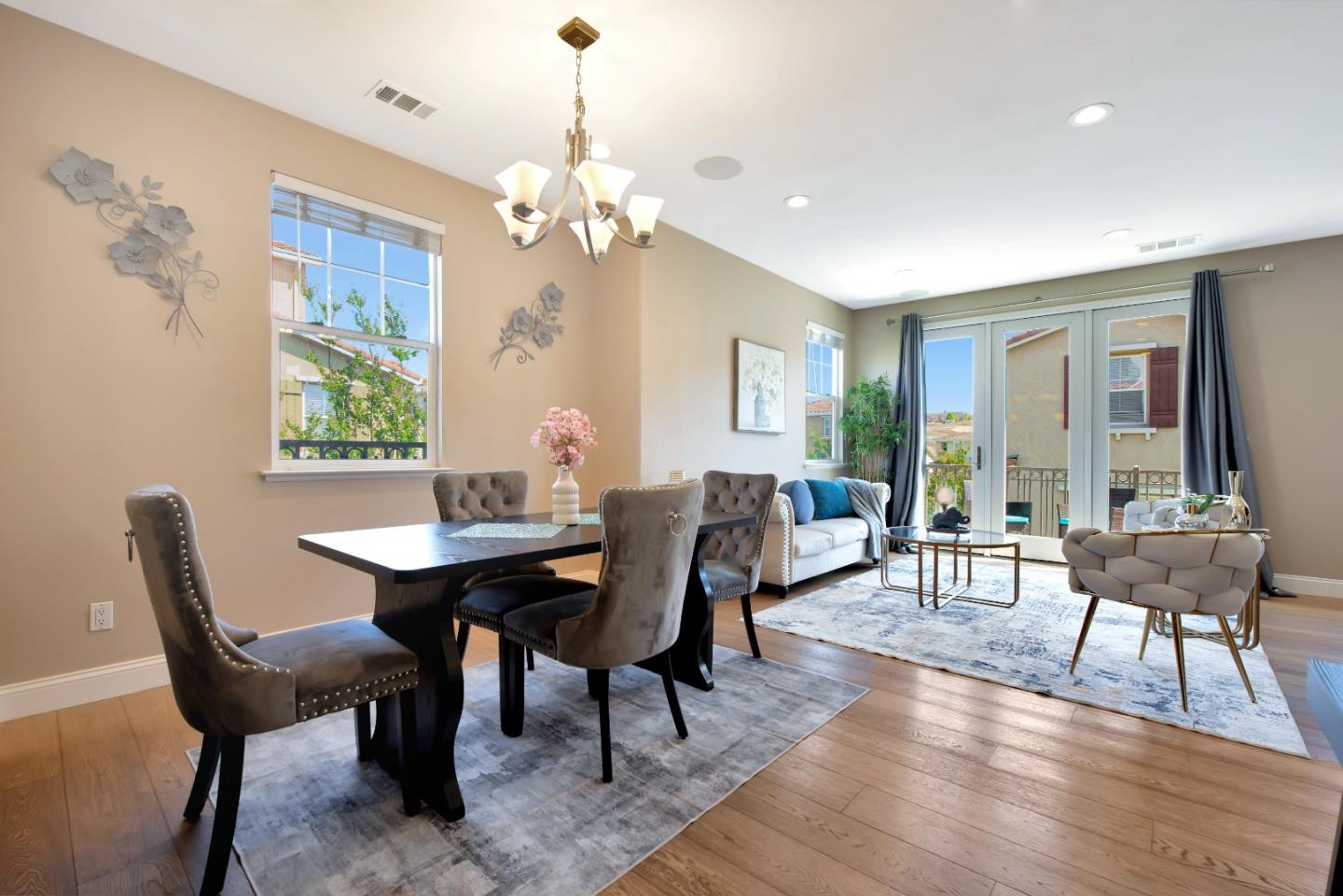 Detail Gallery Image 12 of 31 For 347 Bella Ridge Ter, San Jose,  CA 95125 - 4 Beds | 4 Baths