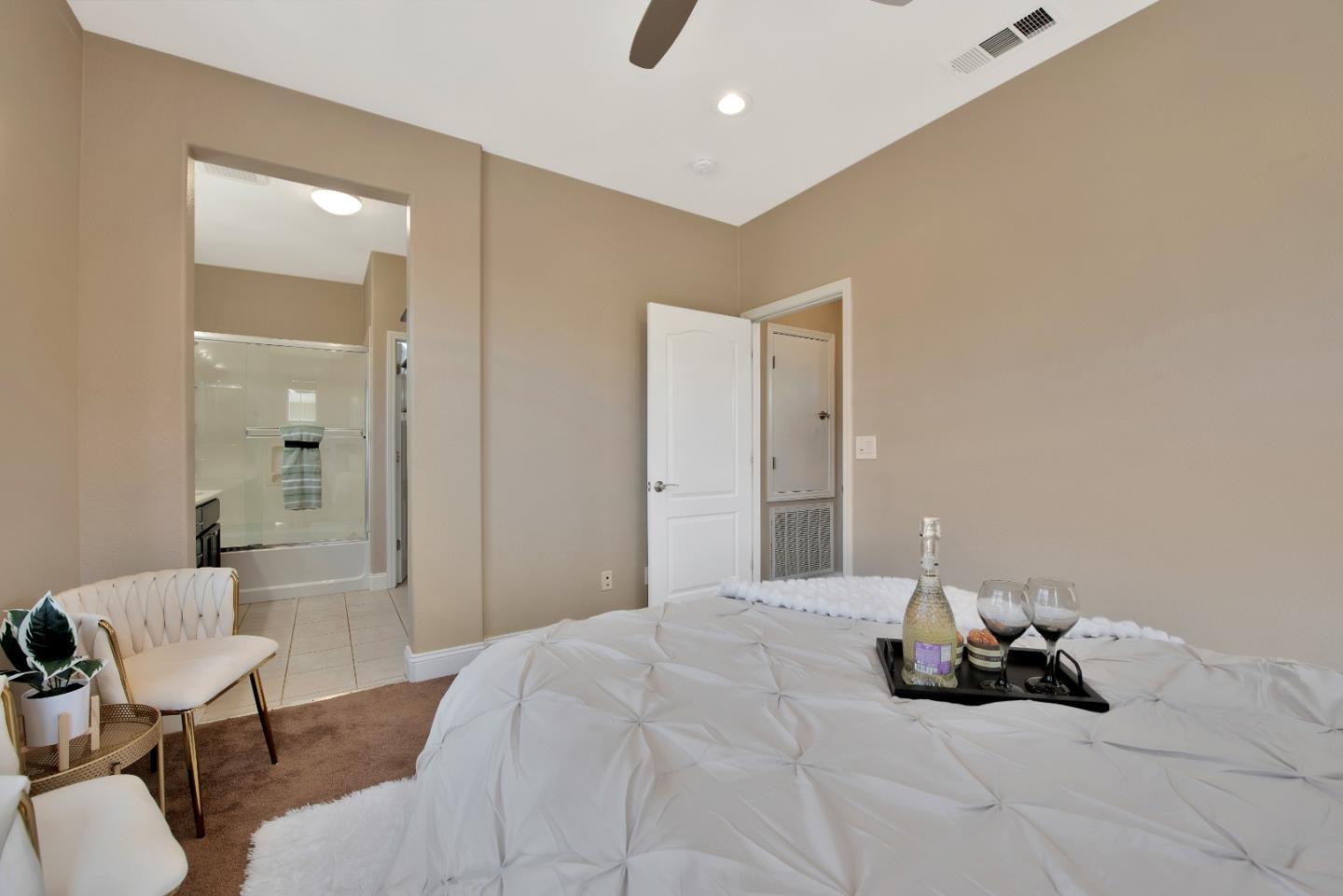 Detail Gallery Image 25 of 31 For 347 Bella Ridge Ter, San Jose,  CA 95125 - 4 Beds | 4 Baths