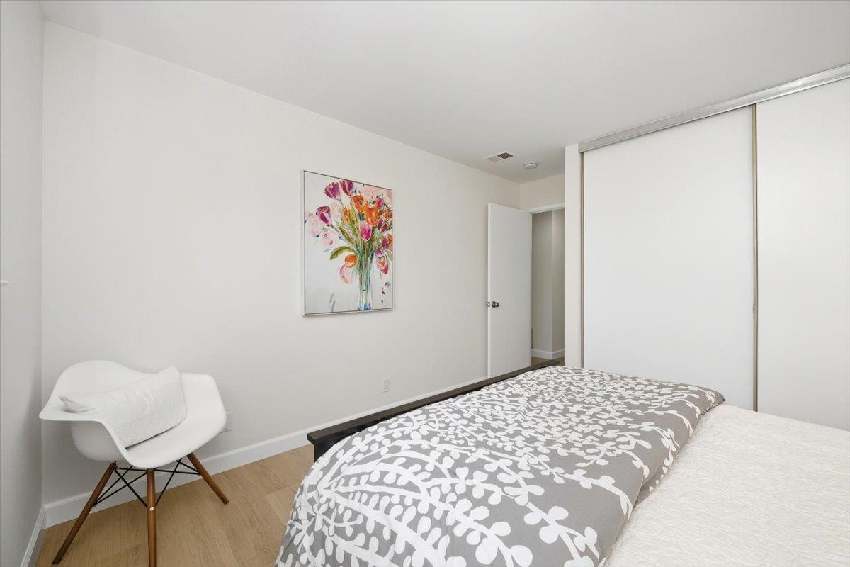 Detail Gallery Image 21 of 29 For 1007 Bryant Way #B,  Sunnyvale,  CA 94087 - 3 Beds | 2/1 Baths