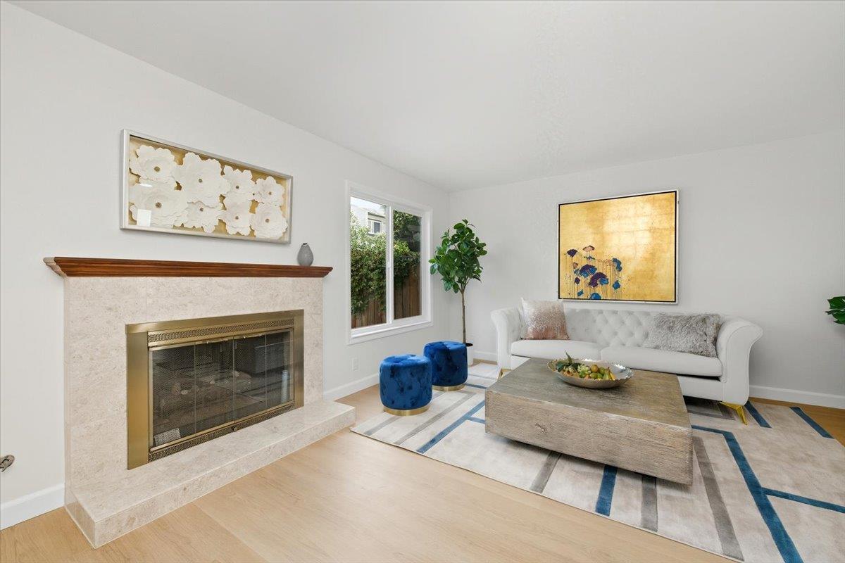 Detail Gallery Image 9 of 29 For 1007 Bryant Way #B,  Sunnyvale,  CA 94087 - 3 Beds | 2/1 Baths