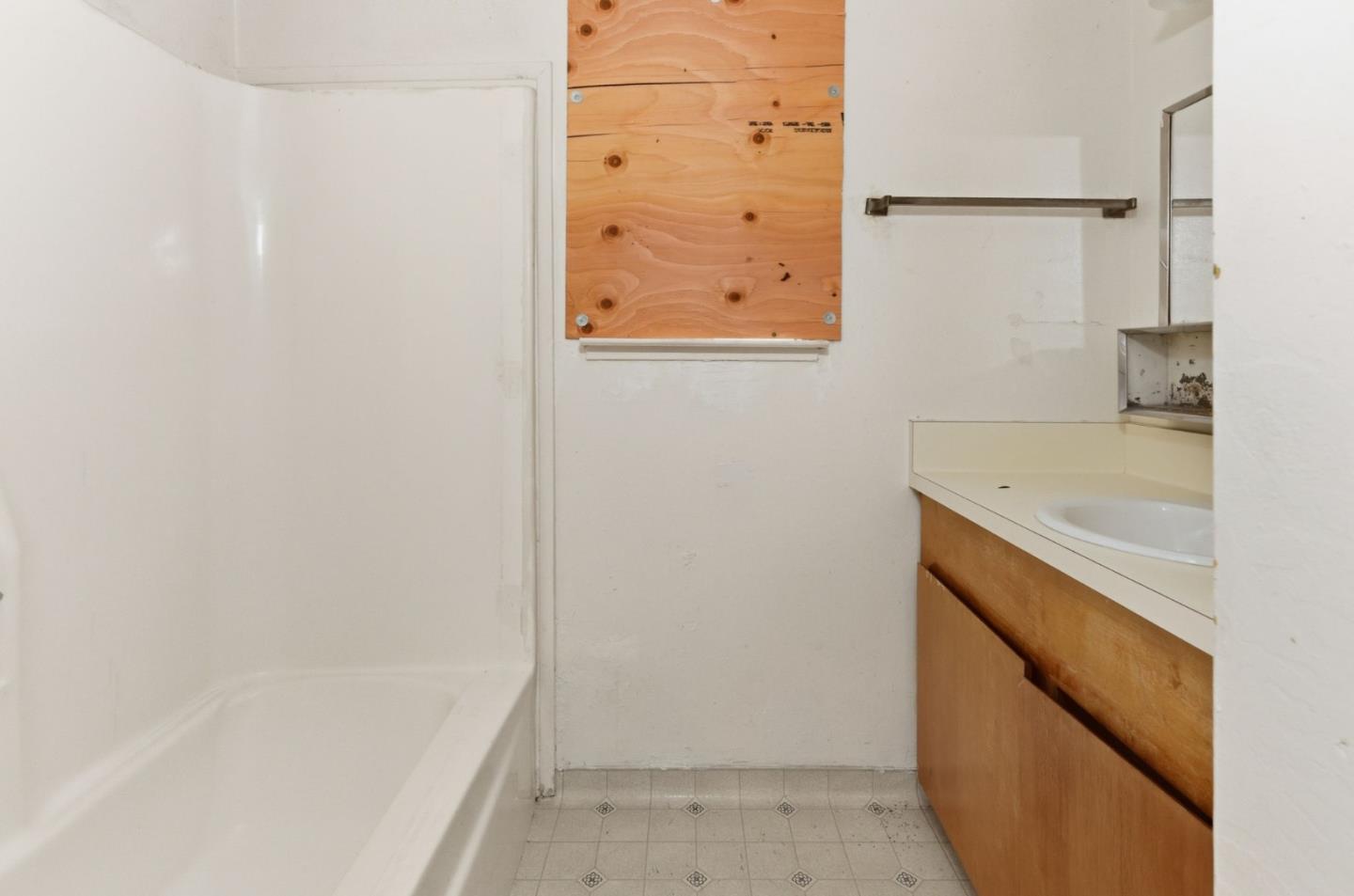 Detail Gallery Image 16 of 24 For 1460 Mescal St, Seaside,  CA 93955 - 3 Beds | 2 Baths