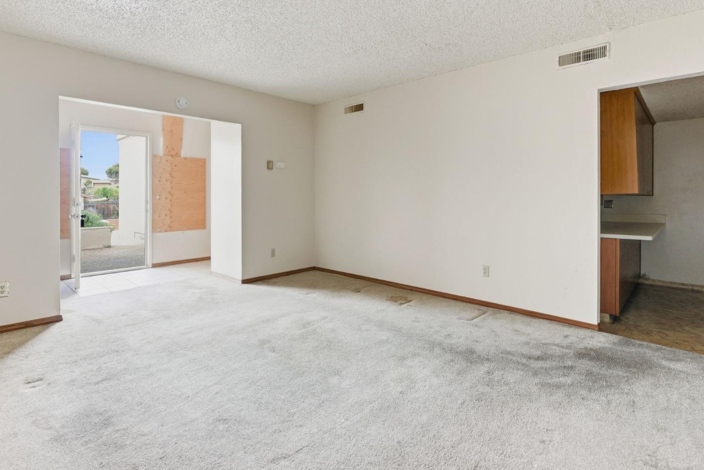 Detail Gallery Image 8 of 24 For 1460 Mescal St, Seaside,  CA 93955 - 3 Beds | 2 Baths