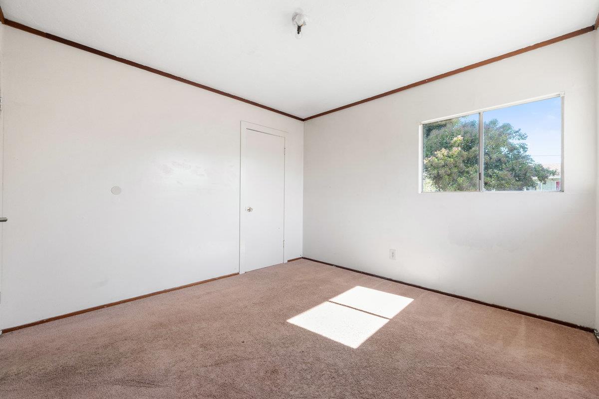 Detail Gallery Image 13 of 17 For 2210 Menalto Ave, East Palo Alto,  CA 94303 - 2 Beds | 1 Baths