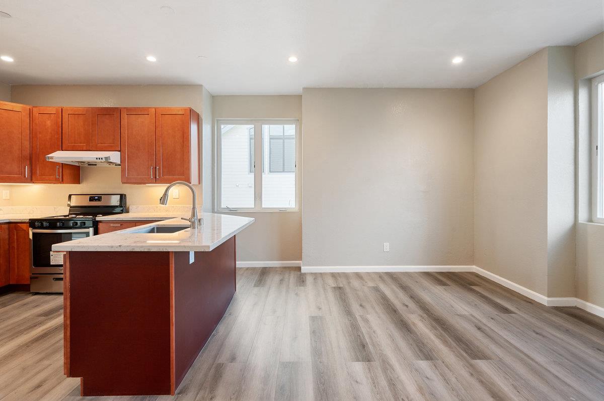 Detail Gallery Image 30 of 50 For 1432 8th Ave, Oakland,  CA 94606 - 3 Beds | 3 Baths