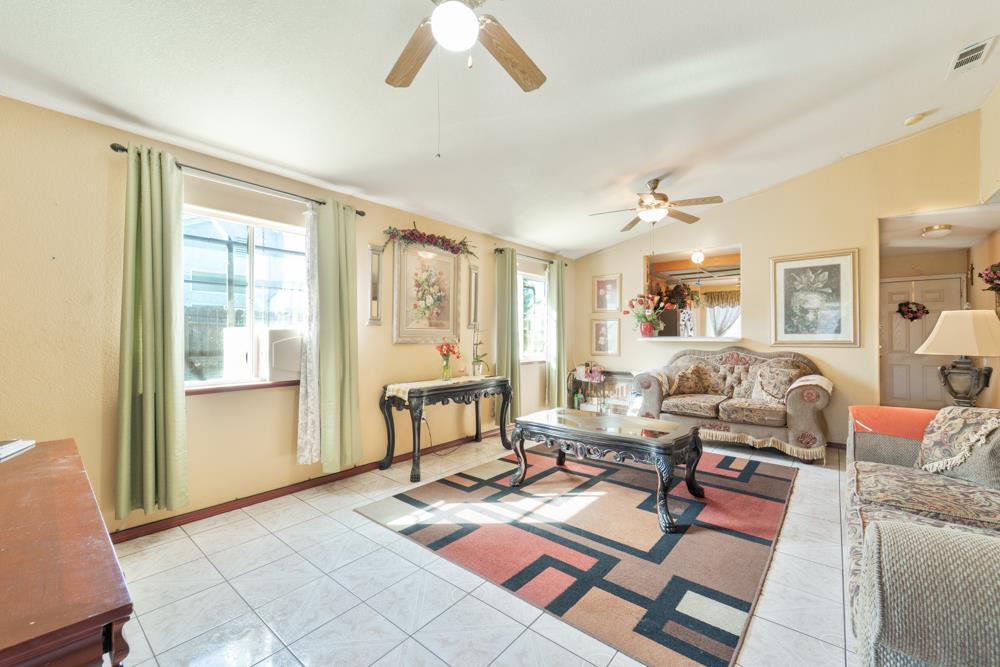 Detail Gallery Image 20 of 38 For 1951 Mcdonald Ave, Dos Palos,  CA 93620 - 3 Beds | 2 Baths