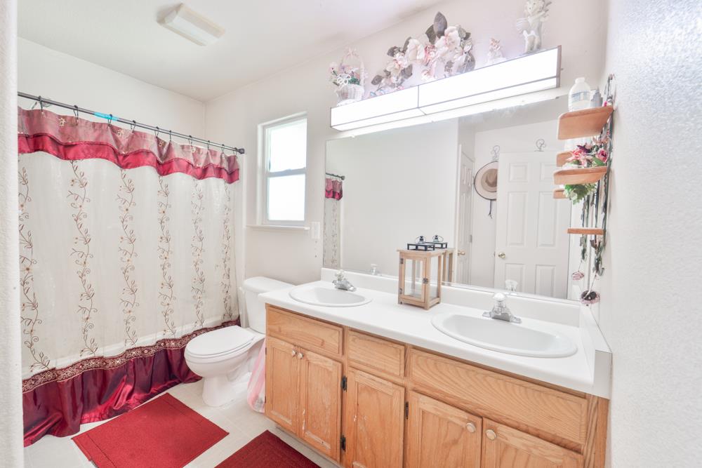 Detail Gallery Image 30 of 38 For 1951 Mcdonald Ave, Dos Palos,  CA 93620 - 3 Beds | 2 Baths