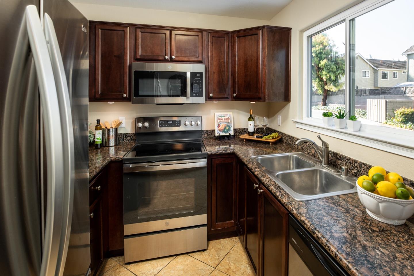 Detail Gallery Image 7 of 16 For 4970 Cherry Ave #110,  San Jose,  CA 95118 - 2 Beds | 1 Baths