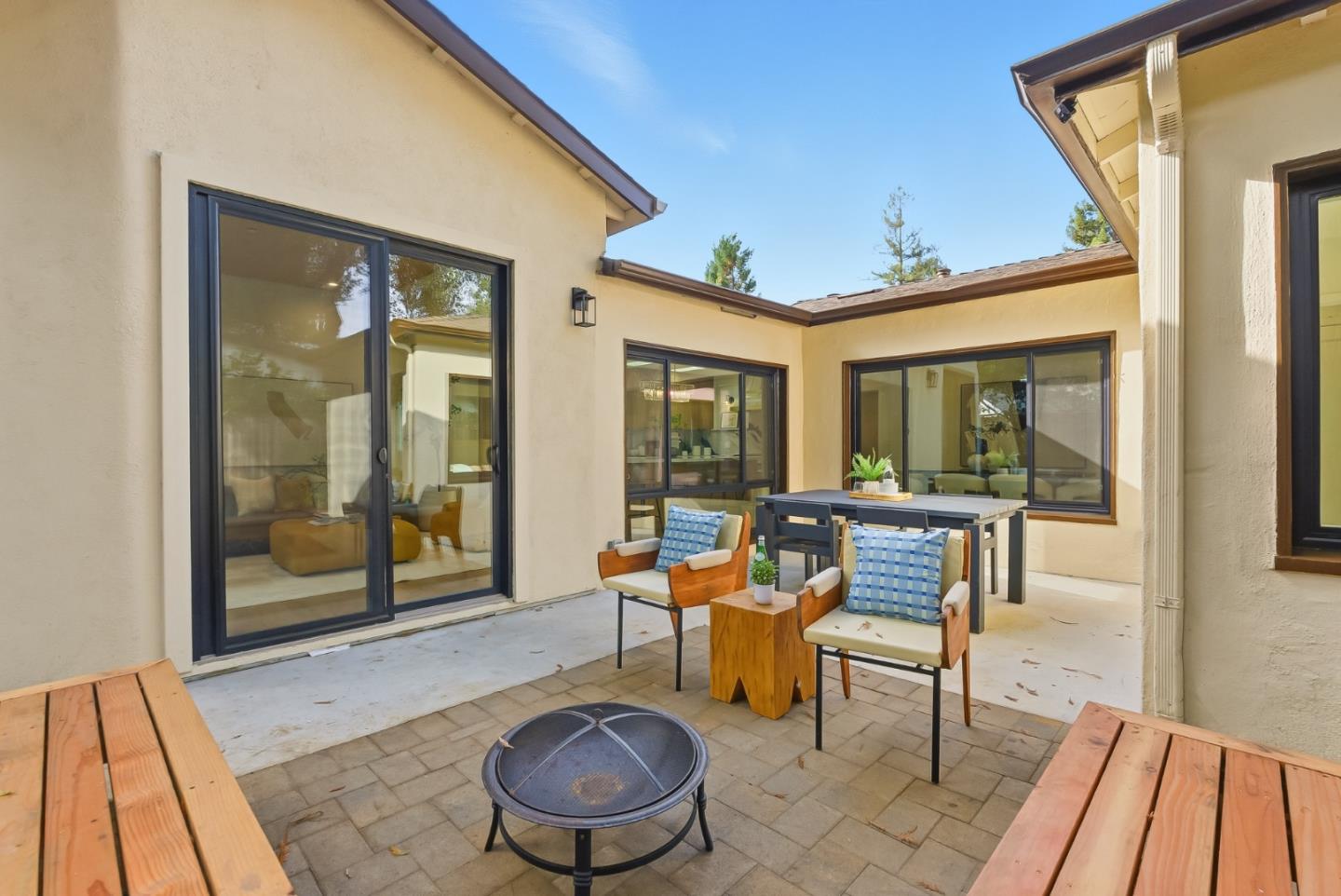 Detail Gallery Image 16 of 47 For 194 Oak Ct, Menlo Park,  CA 94025 - 3 Beds | 2 Baths