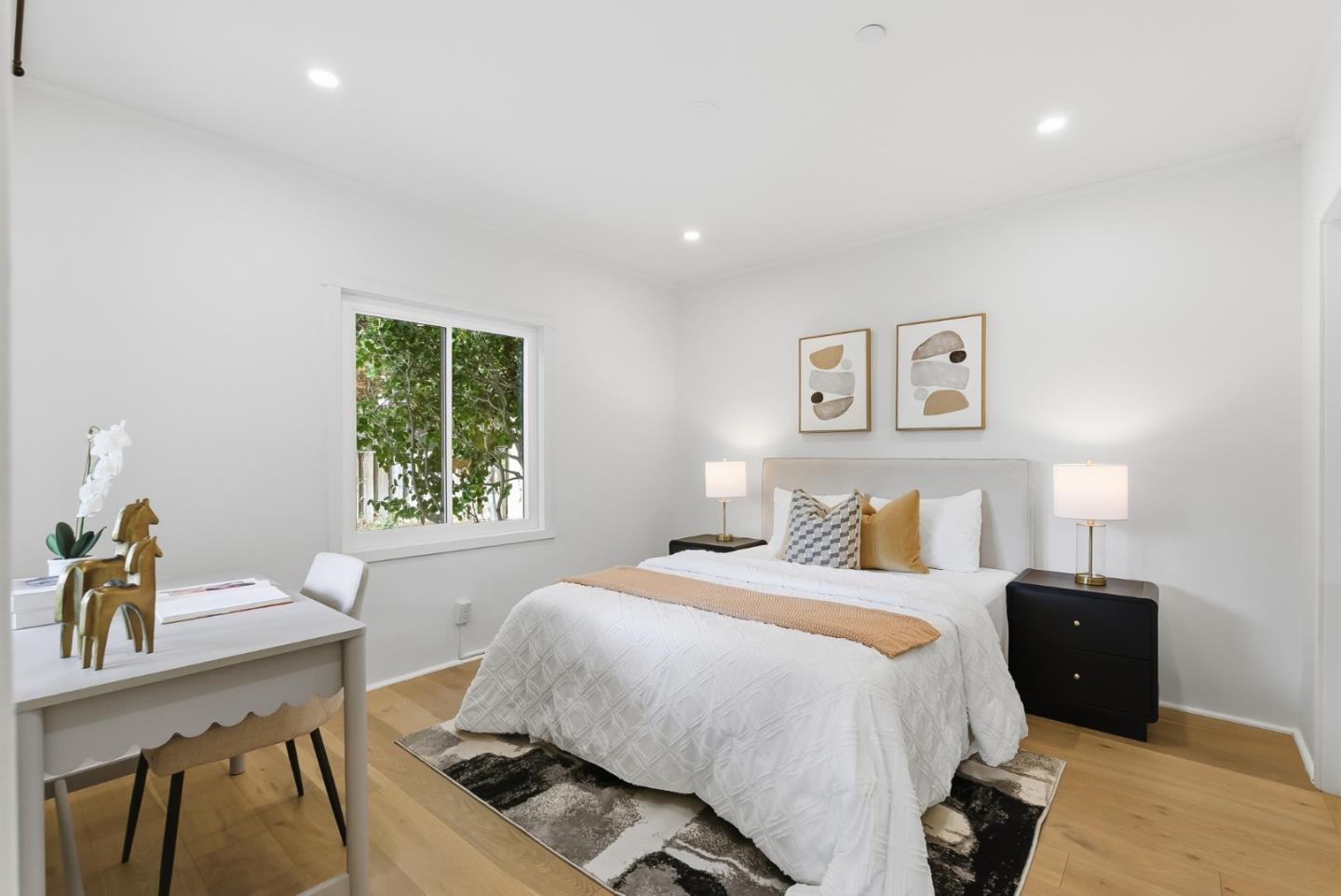 Detail Gallery Image 19 of 47 For 194 Oak Ct, Menlo Park,  CA 94025 - 3 Beds | 2 Baths