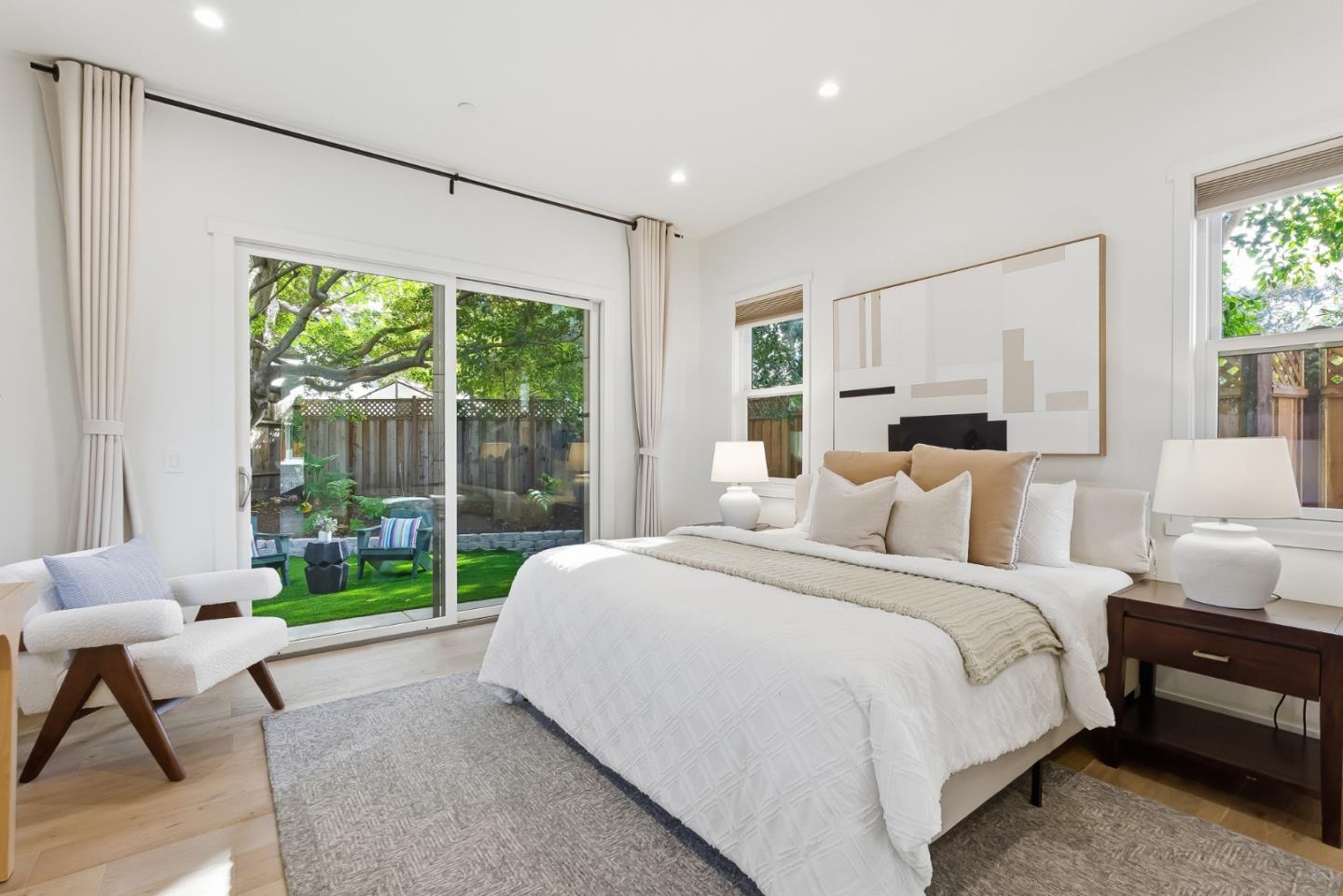 Detail Gallery Image 33 of 47 For 194 Oak Ct, Menlo Park,  CA 94025 - 3 Beds | 2 Baths