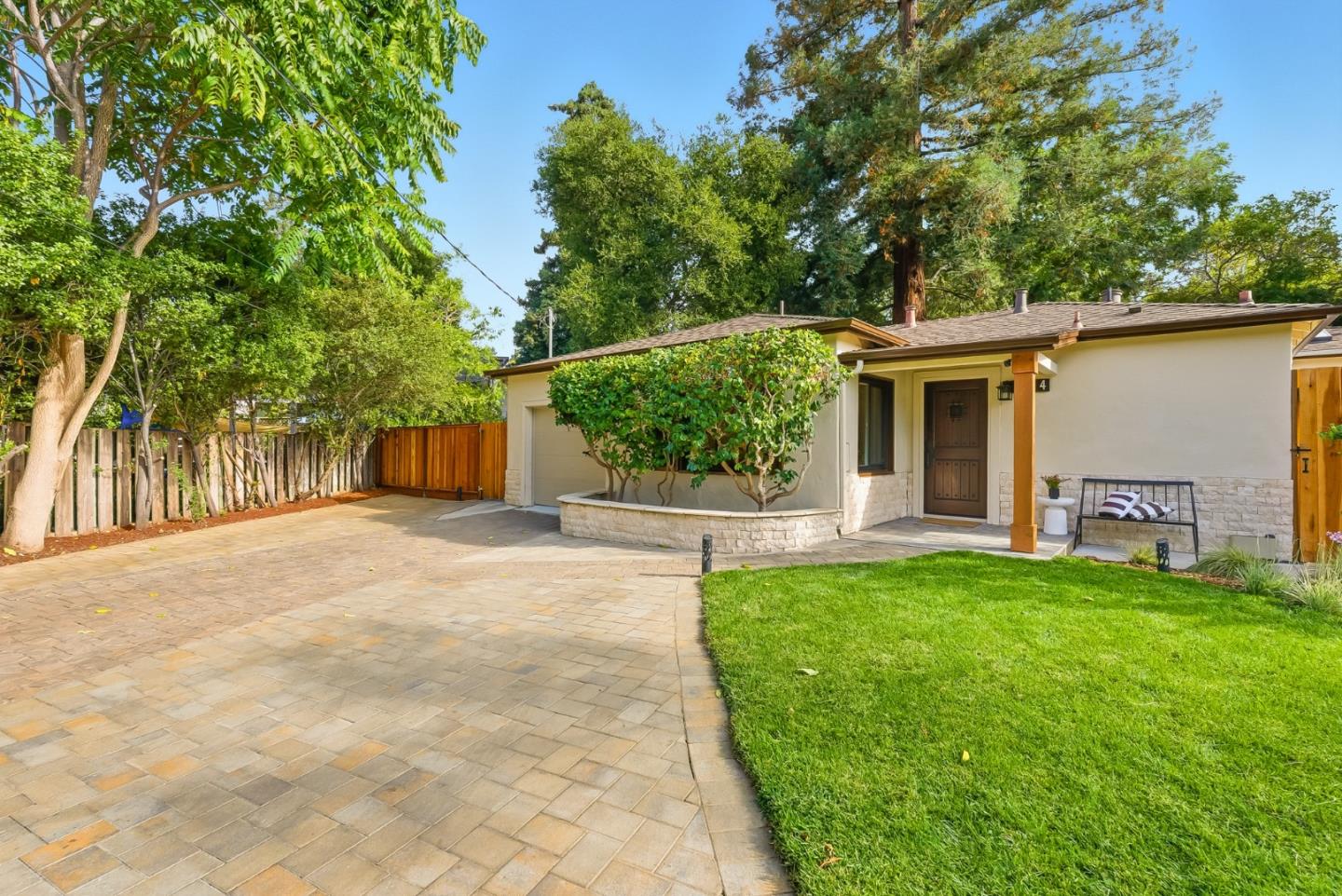 Detail Gallery Image 38 of 47 For 194 Oak Ct, Menlo Park,  CA 94025 - 3 Beds | 2 Baths