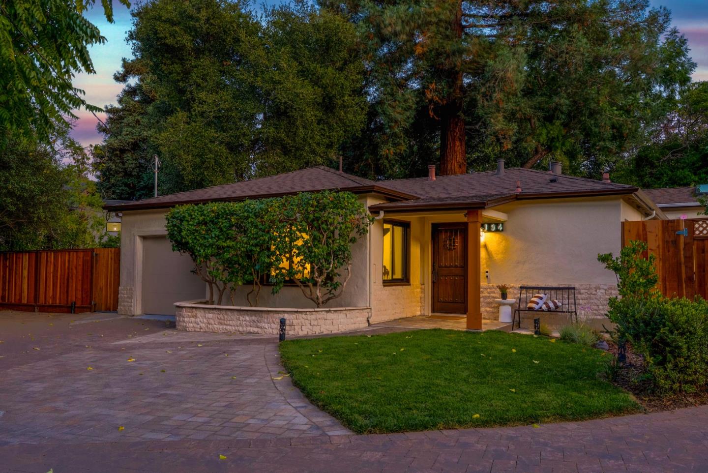 Detail Gallery Image 44 of 47 For 194 Oak Ct, Menlo Park,  CA 94025 - 3 Beds | 2 Baths