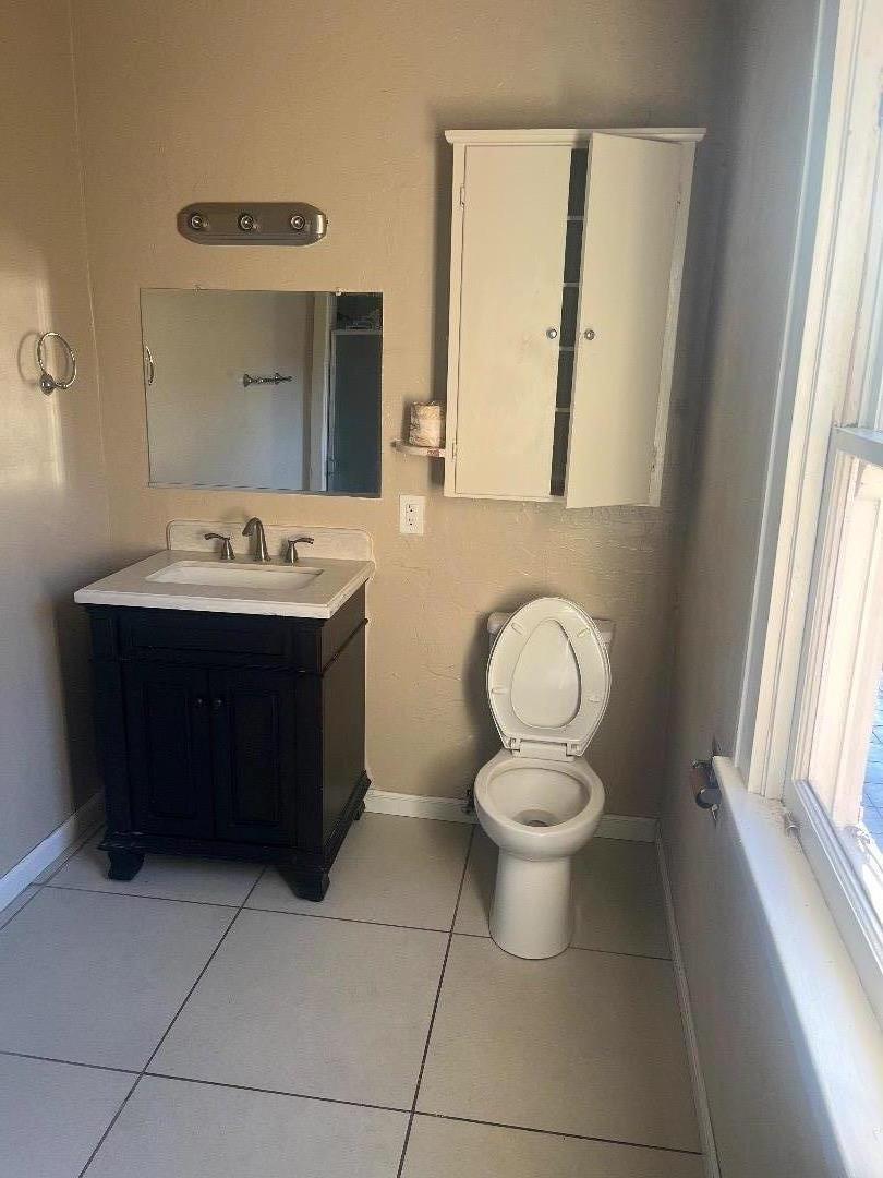 Detail Gallery Image 4 of 17 For 395 S 13th St, San Jose,  CA 95112 - 5 Beds | 4 Baths